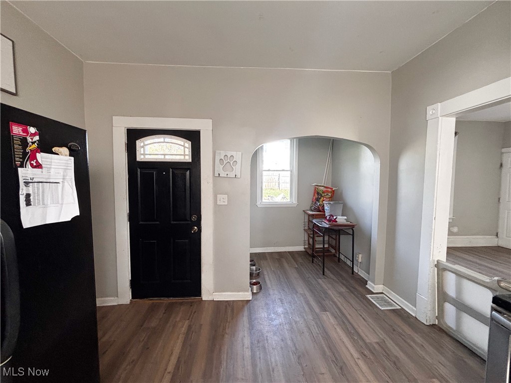 238 E Main Street Girard OH 44420