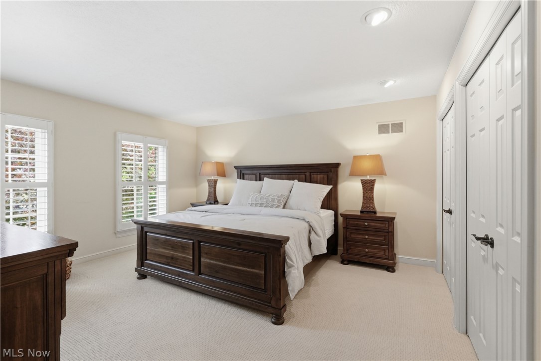 312 Aberdeen Lane Aurora OH 44202