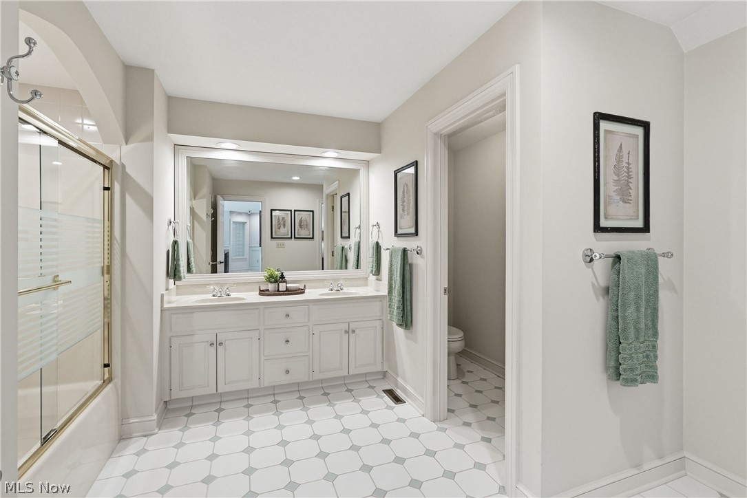 312 Aberdeen Lane Aurora OH 44202