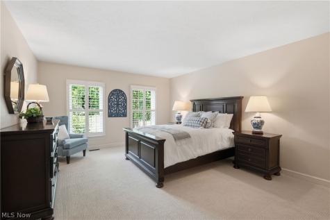 312 Aberdeen Lane Aurora OH 44202