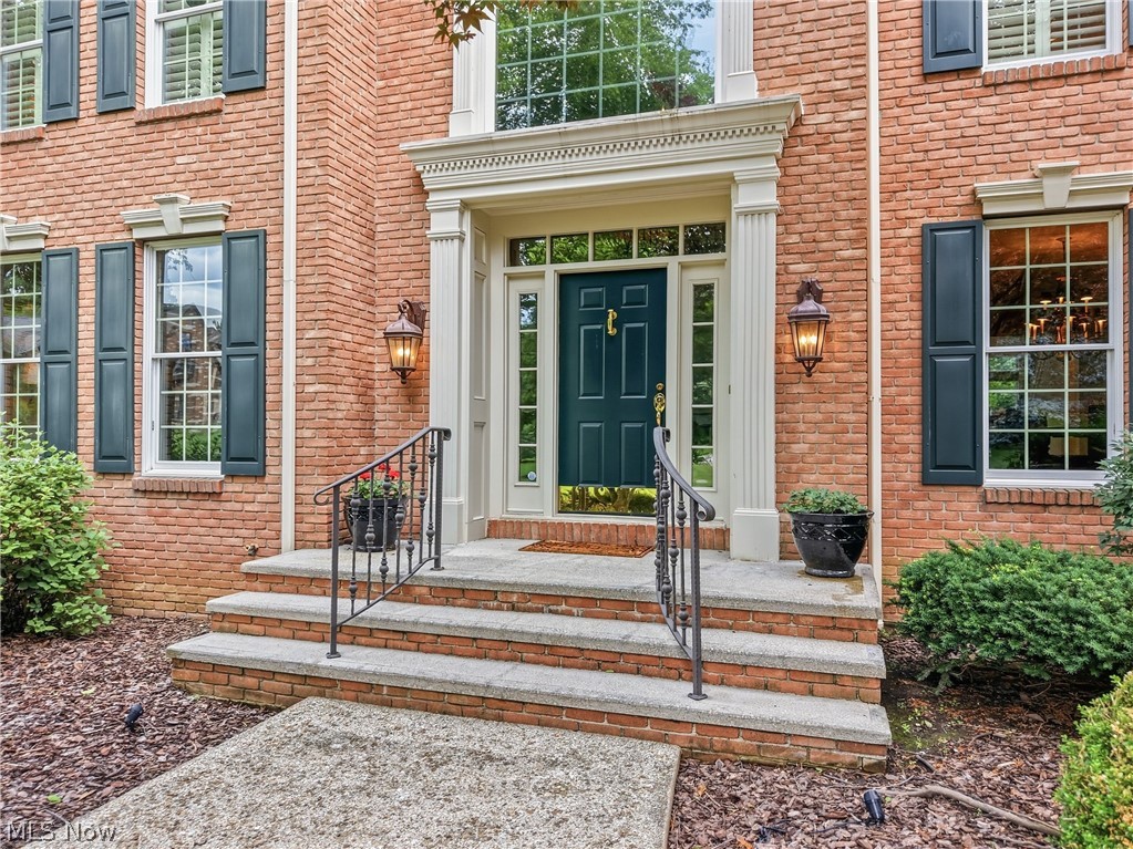 312 Aberdeen Lane Aurora OH 44202