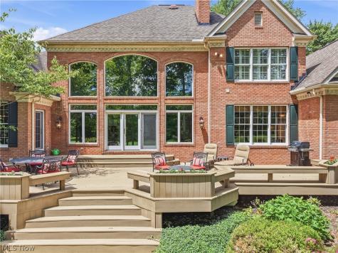 312 Aberdeen Lane Aurora OH 44202