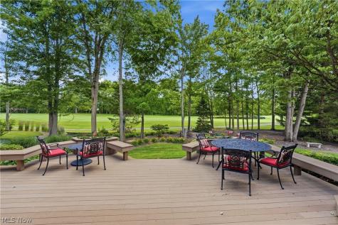 312 Aberdeen Lane Aurora OH 44202