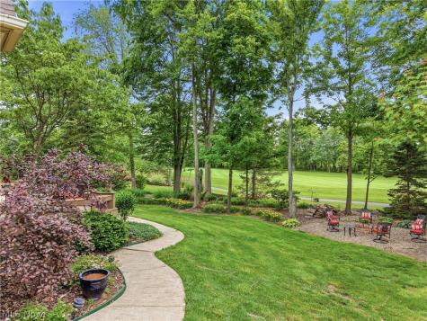 312 Aberdeen Lane Aurora OH 44202