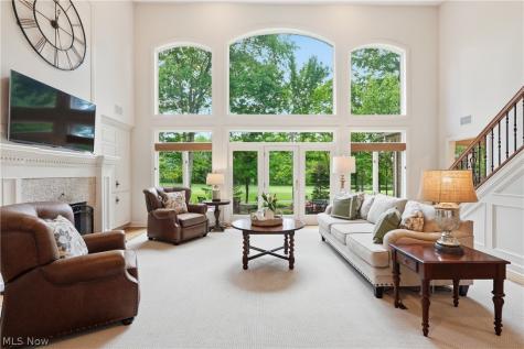 312 Aberdeen Lane Aurora OH 44202