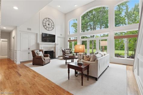 312 Aberdeen Lane Aurora OH 44202