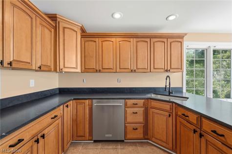 7750 Lewis Road Olmsted Falls OH 44138