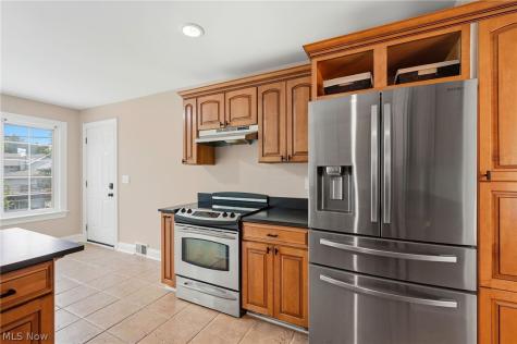 7750 Lewis Road Olmsted Falls OH 44138