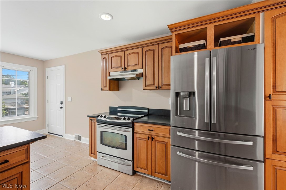 7750 Lewis Road Olmsted Falls OH 44138