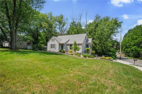 7750 Lewis Road Olmsted Falls OH 44138