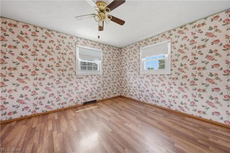 1819 Stonehenge Avenue NW Massillon OH 44646