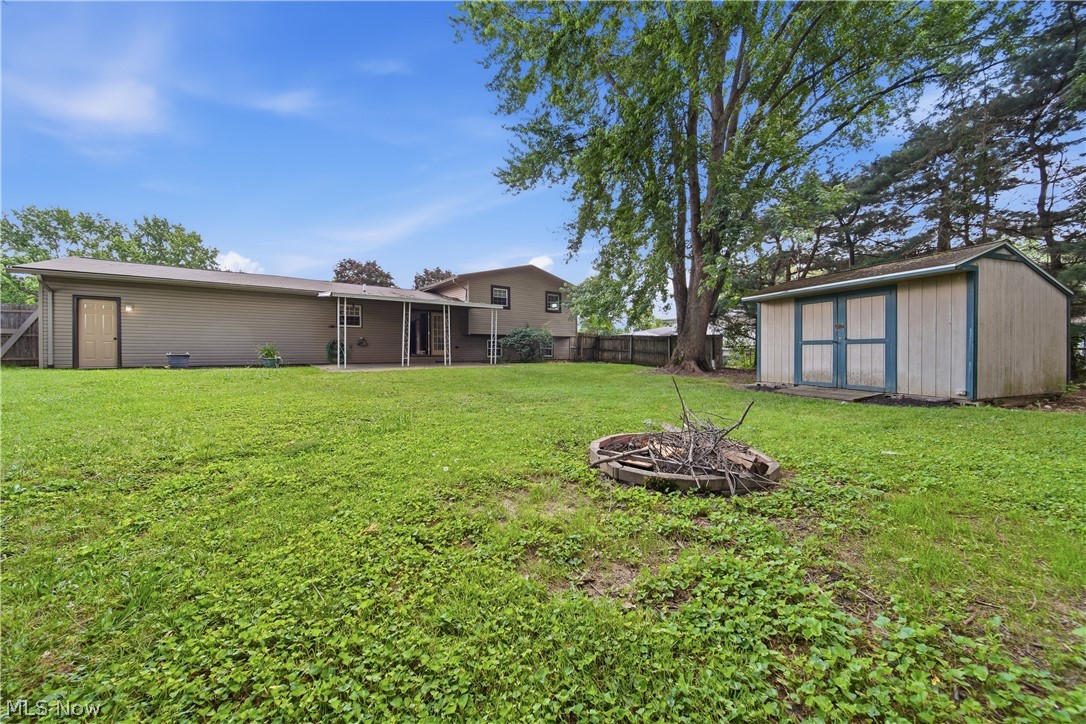 1819 Stonehenge Avenue NW Massillon OH 44646