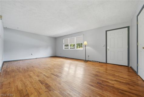 1819 Stonehenge Avenue NW Massillon OH 44646