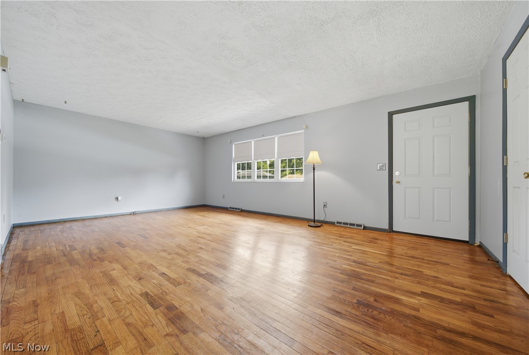 1819 Stonehenge Avenue NW Massillon OH 44646