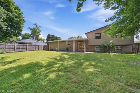 1819 Stonehenge Avenue NW Massillon OH 44646
