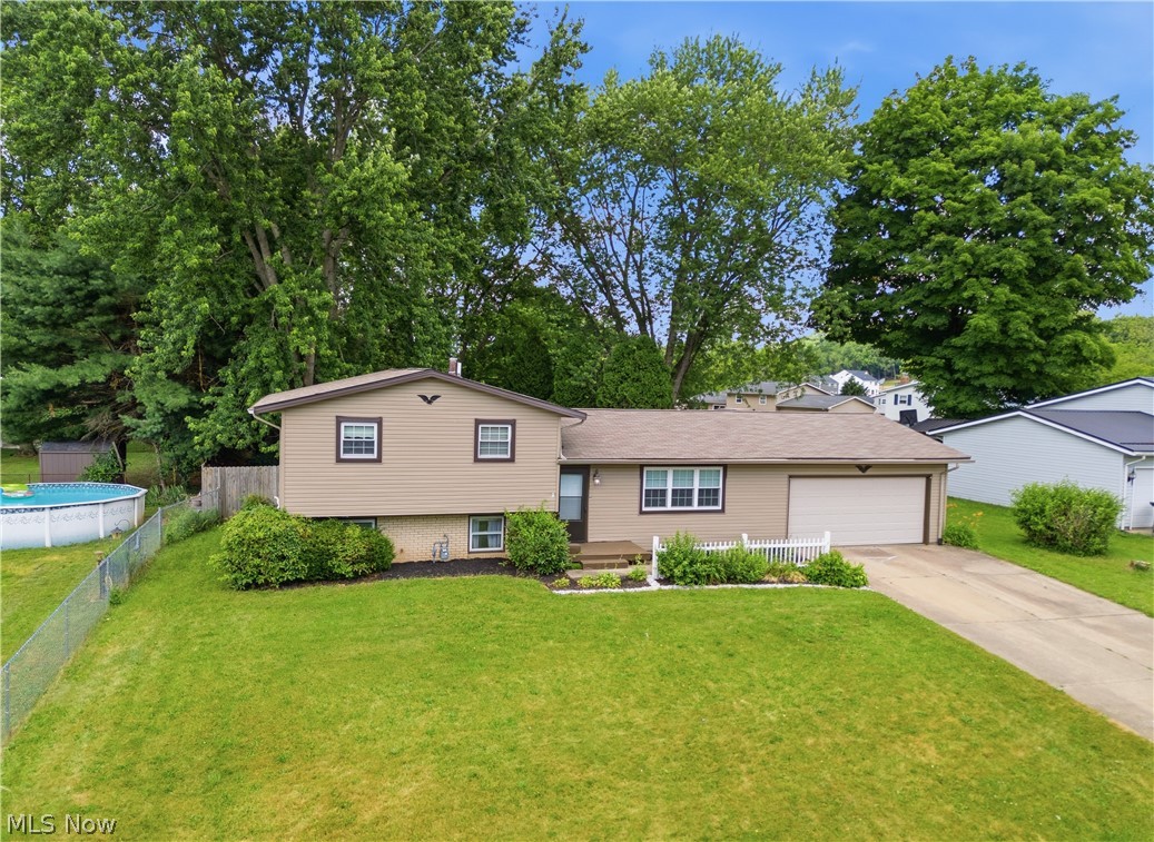 1819 Stonehenge Avenue NW Massillon OH 44646