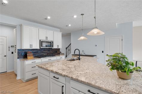 841 S Parkside Drive Westlake OH 44145
