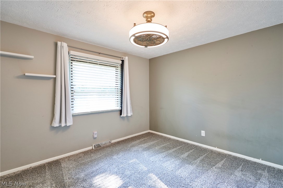 2808 Lynne Road Green OH 44312