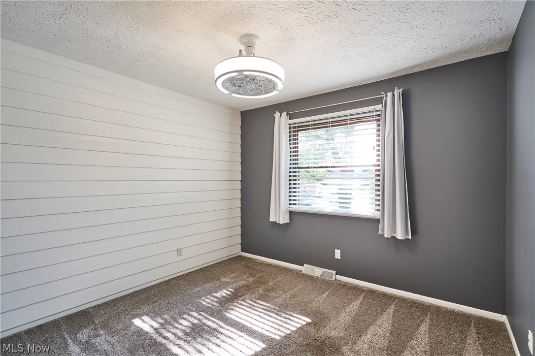 2808 Lynne Road Green OH 44312
