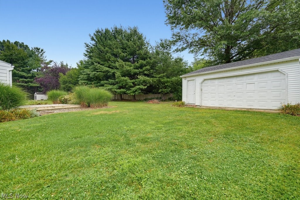 579 Willow Drive SE Warren OH 44484