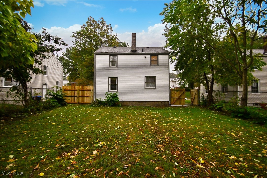 542 Montgomery Street Akron OH 44305