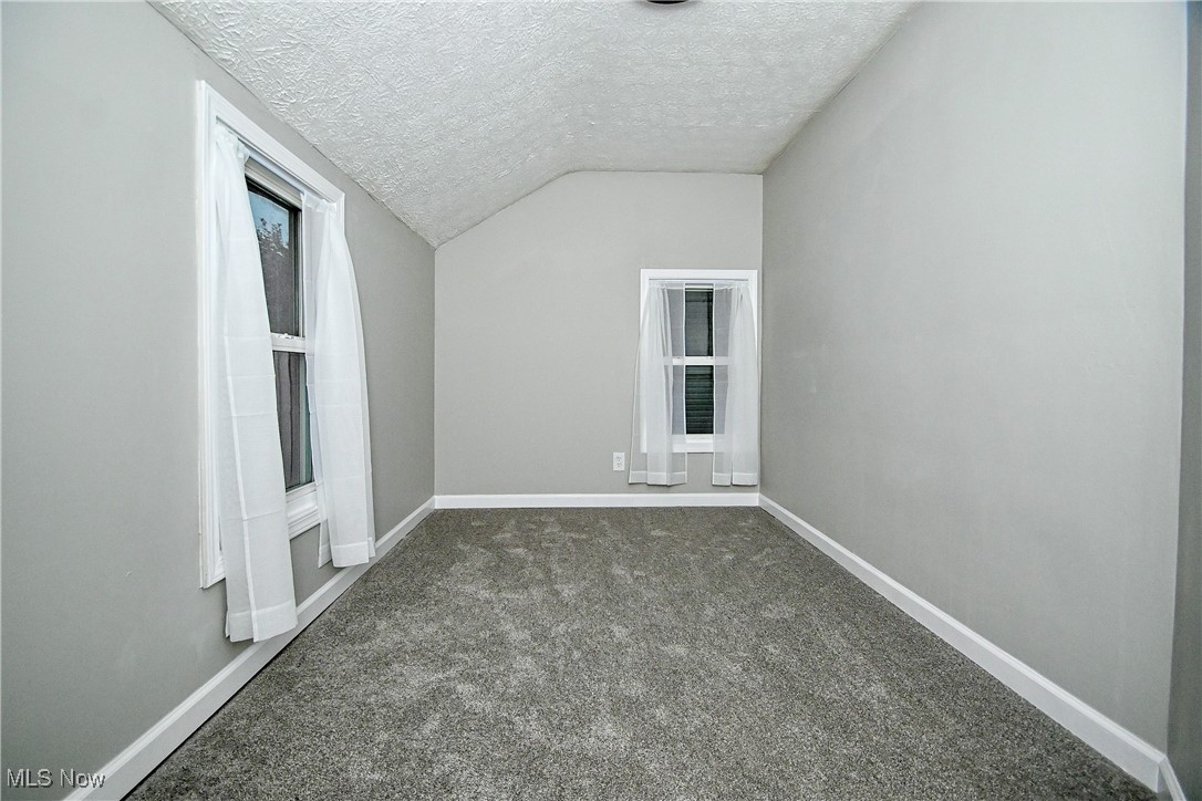 542 Montgomery Street Akron OH 44305