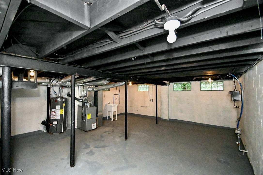 542 Montgomery Street Akron OH 44305