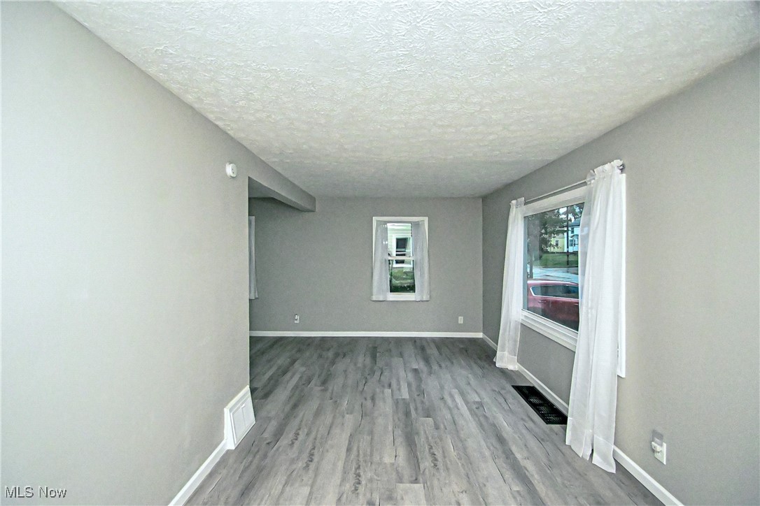 542 Montgomery Street Akron OH 44305