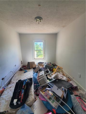 1725 Wickford Road Cleveland OH 44112