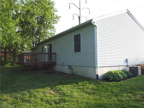 1422 Woodlawn Avenue NW Canton OH 44708