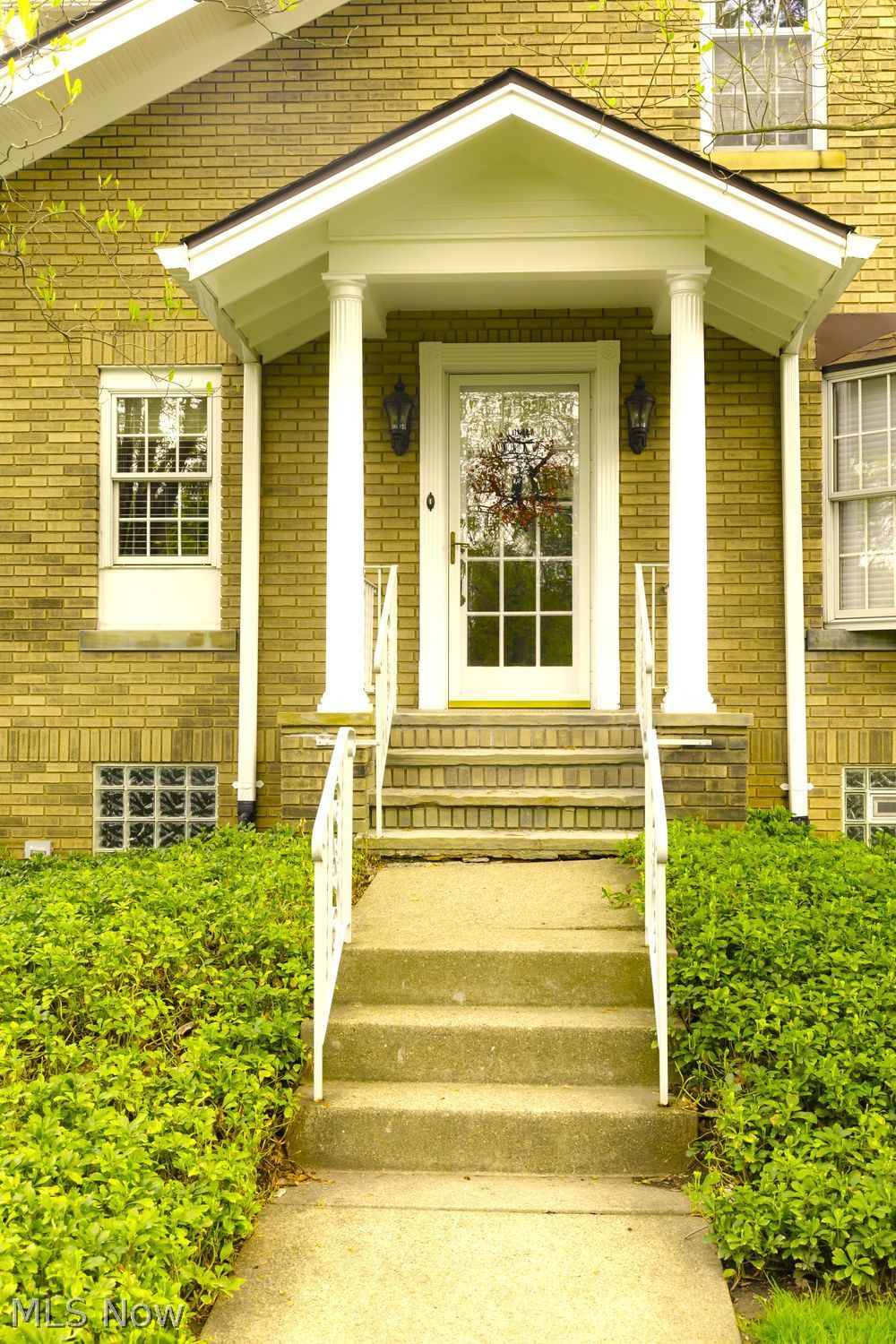 4422 Frazer Avenue NW Canton OH 44709