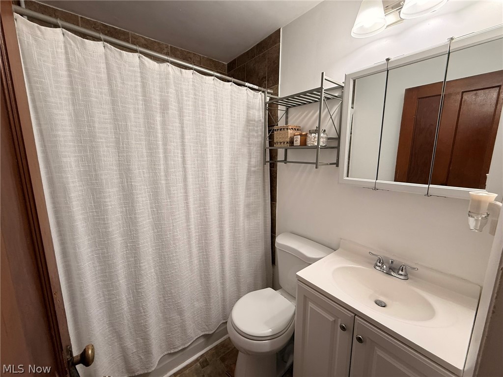 1015 John Street Niles OH 44446