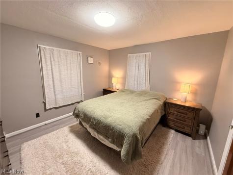 1015 John Street Niles OH 44446