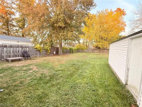 1015 John Street Niles OH 44446