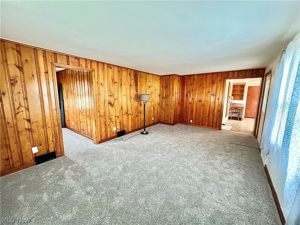 839 Mill Street Conneaut OH 44030