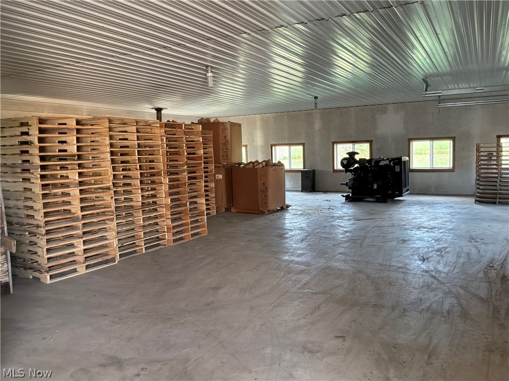 9291 N Girdle Road Middlefield OH 44062
