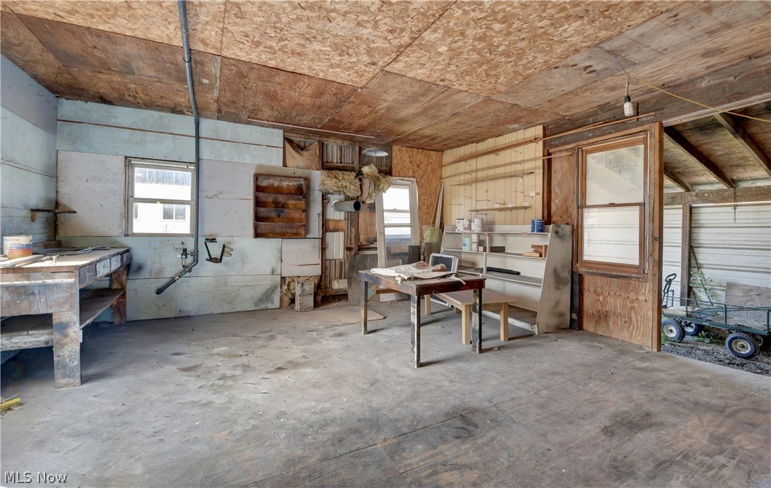 9291 N Girdle Road Middlefield OH 44062