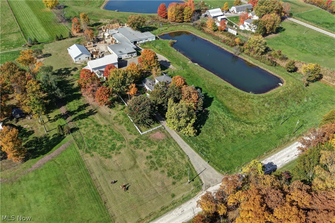 9291 N Girdle Road Middlefield OH 44062