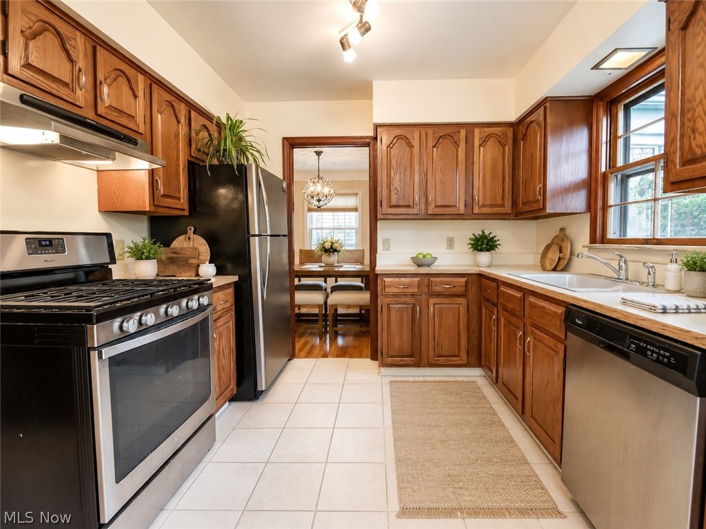 171 E 212th Street Euclid OH 44123