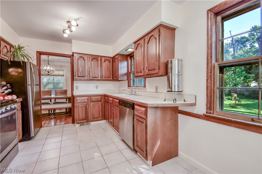 171 E 212th Street Euclid OH 44123