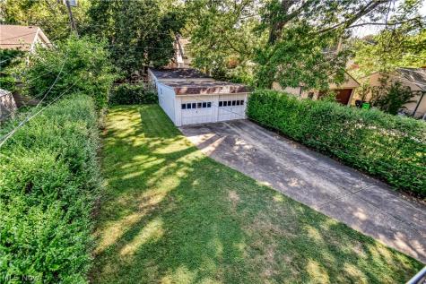 171 E 212th Street Euclid OH 44123