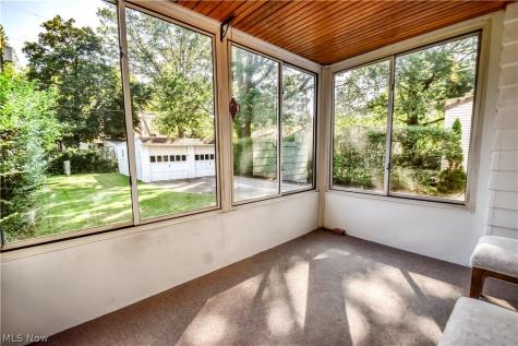 171 E 212th Street Euclid OH 44123