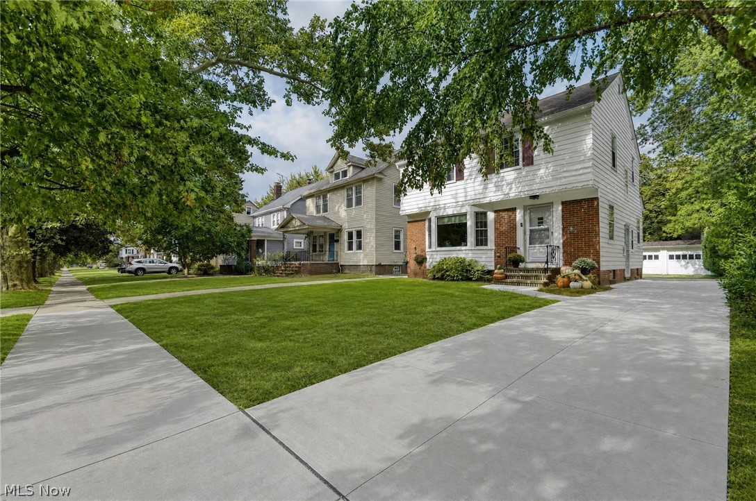 171 E 212th Street Euclid OH 44123