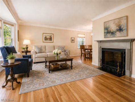 171 E 212th Street Euclid OH 44123