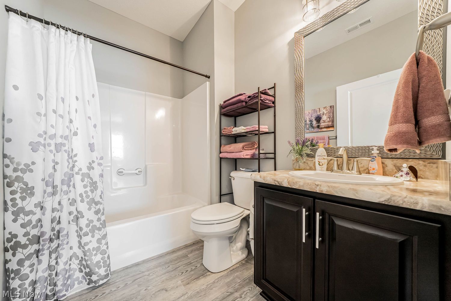 103 Acorn Lane Elyria OH 44035