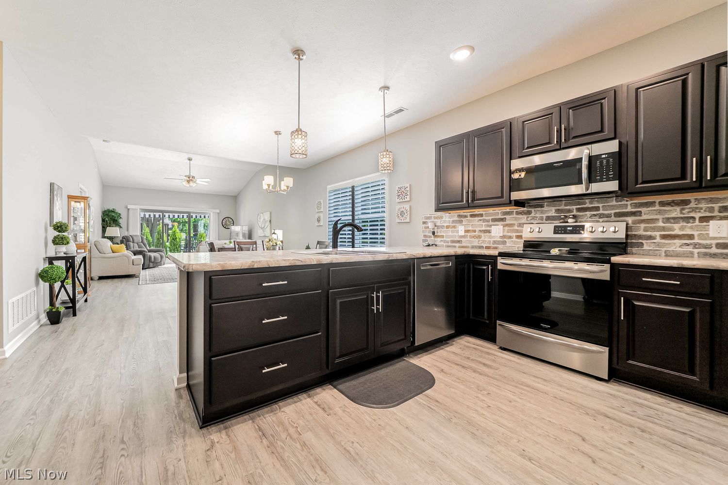 103 Acorn Lane Elyria OH 44035