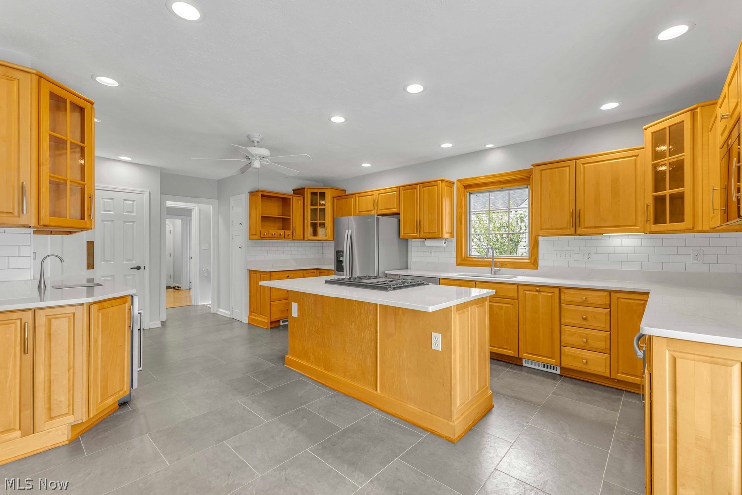 21295 Stratford Avenue Rocky River OH 44116