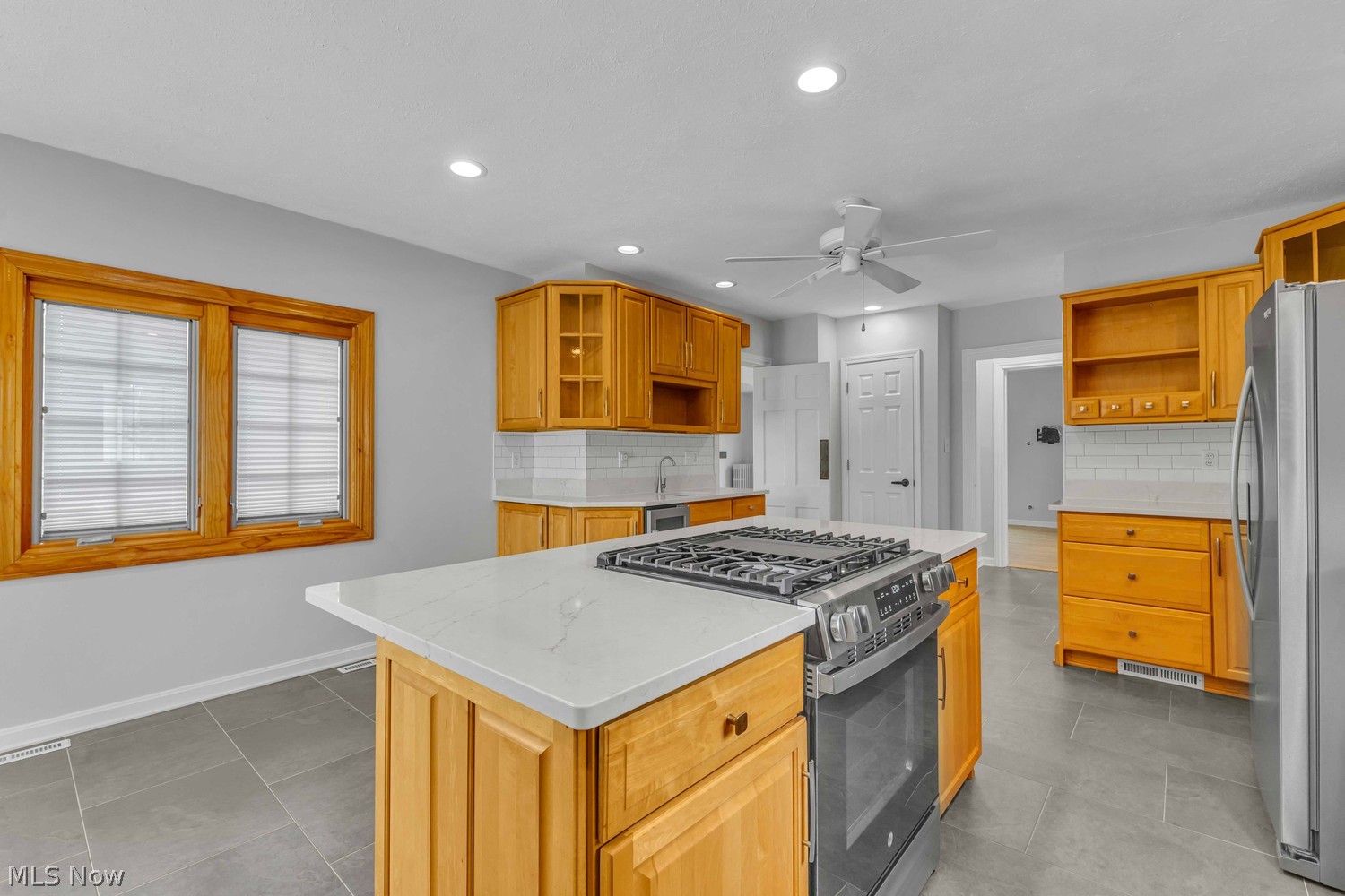 21295 Stratford Avenue Rocky River OH 44116
