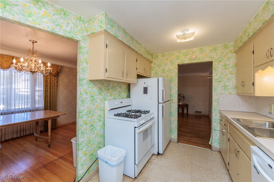 3319 Norris Avenue Parma OH 44134