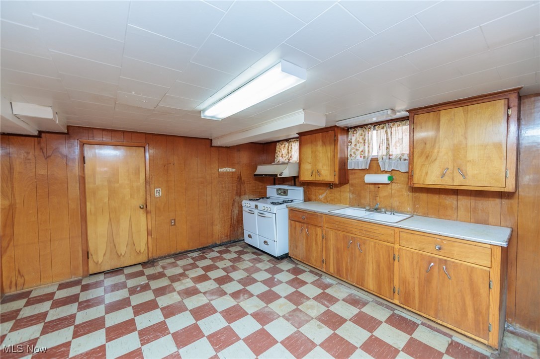 3319 Norris Avenue Parma OH 44134